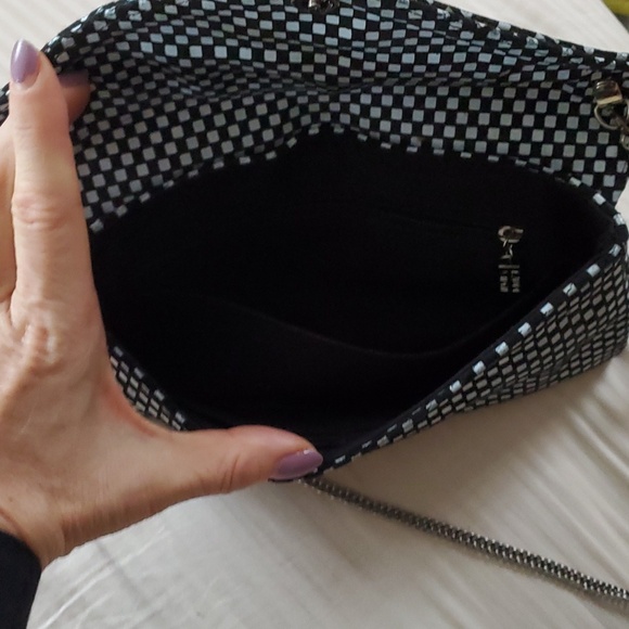 Laudi Vindi Italian leathers clutch on chain strap